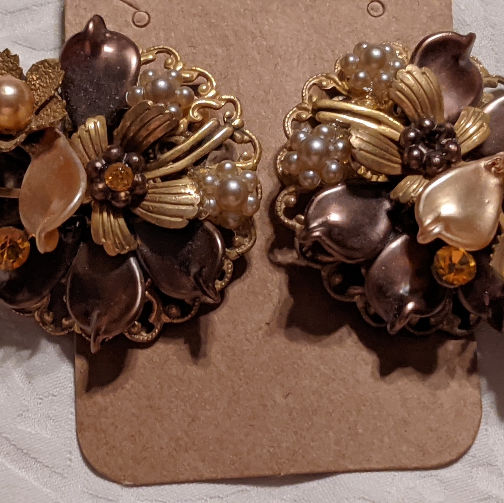 Vtg Beaujewels Signed Clip on Earrings from 1950's